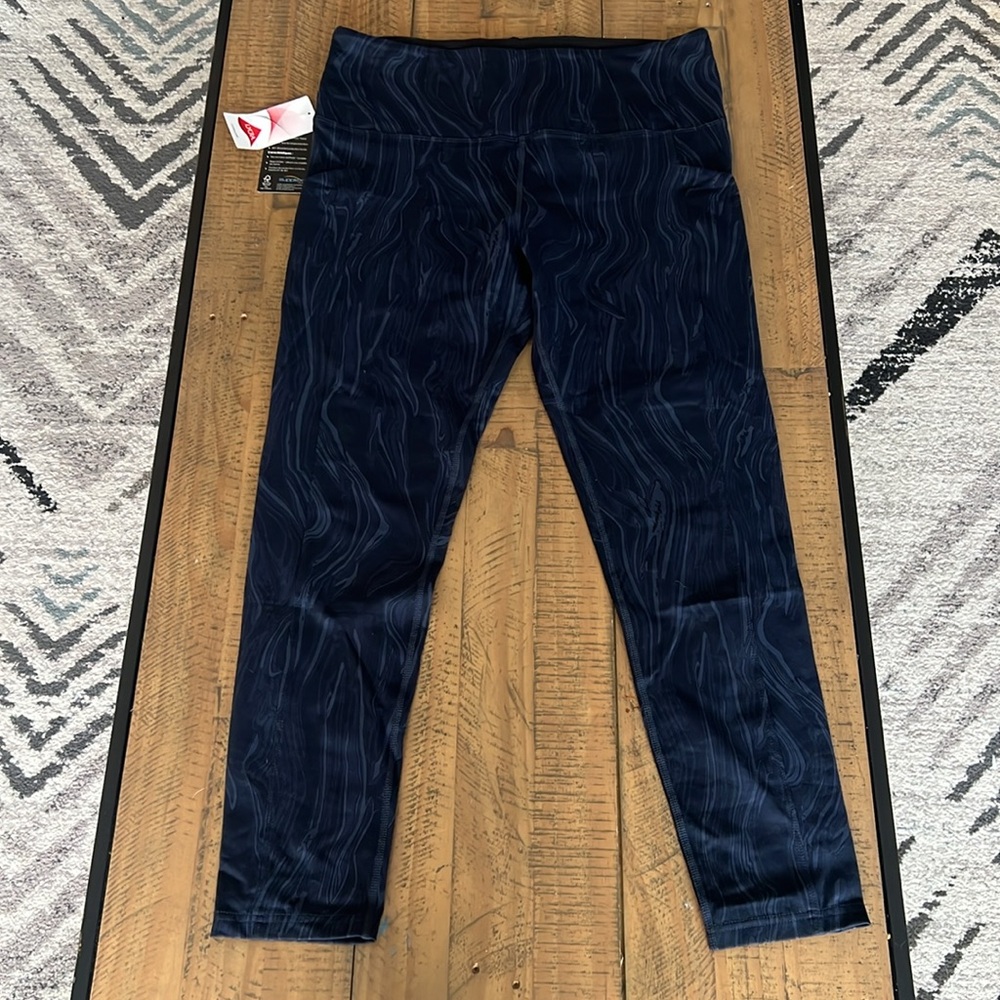 Tuff Athletics Women’s Yoga Crop Tight